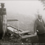 Martin Heidegger di sumur dekat pondoknya
